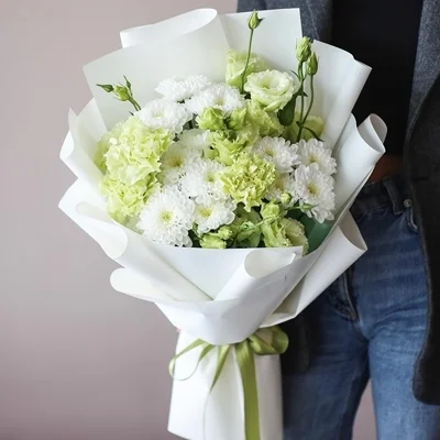 online best flowers delivery in lara