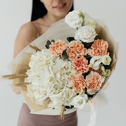 send flower bouquet to side